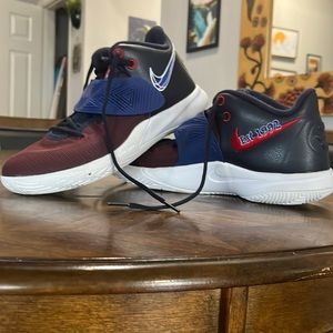 Nike Kyrie Flytrap III